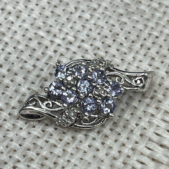 10K White Gold Tanzanite 💎 Diamond Accent Pendant - Vintage Estate, 1990s - Picture 5 of 15